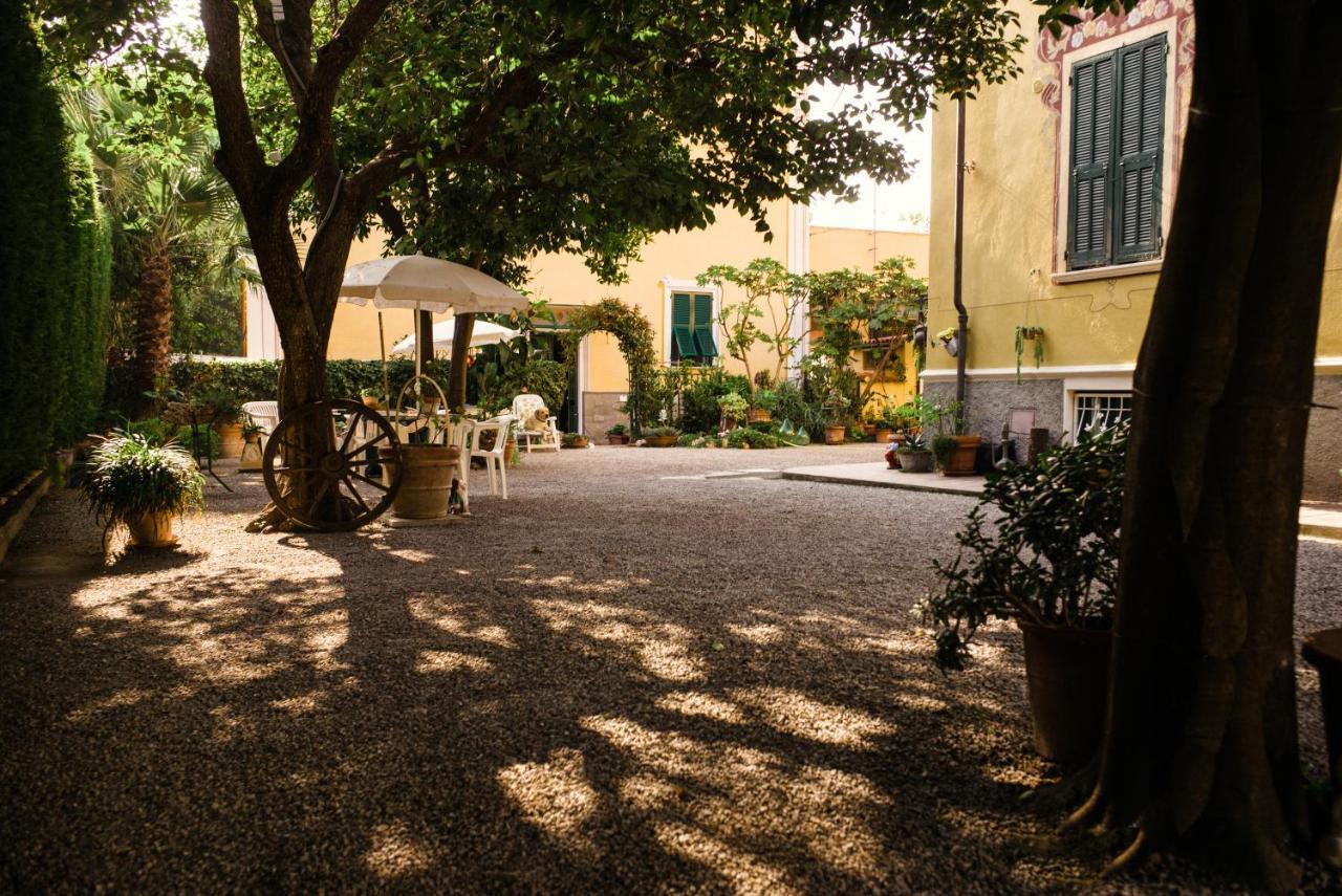 Hotel Cynthia Finale Ligure Eksteriør billede
